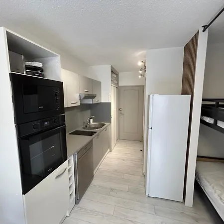 Renove 4 Pers, Pied Des Pistes Au Coeur De *
